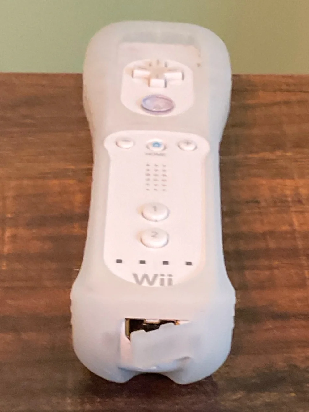 Nintendo Wii White Remote Controller & Silicone Cover great condition
